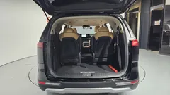 2023 Kia Carnival Diesel 9-Seater Prestige — фото 20