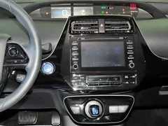 2022 Toyota Prius 1.8, чёрный — фото 15