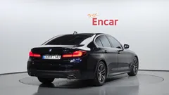 2022 BMW 5-Series 520i M Sport — фото 2