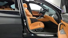 2022 BMW 5-Series 520i M Sport — фото 11