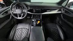 2022 Audi Q7 55 TFSI Quattro Premium — фото 7
