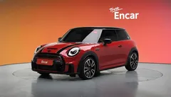 2023 Mini Cooper JCW, красный — фото 1