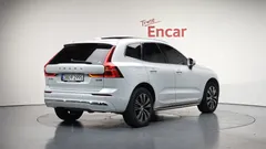 2022 Volvo XC60 B5 Inscription — фото 2