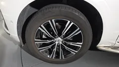 2022 Volvo XC60 B5 Inscription — фото 5