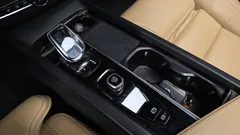2022 Volvo XC60 B5 Inscription — фото 9