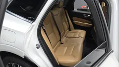 2022 Volvo XC60 B5 Inscription — фото 11