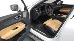2022 Volvo XC60 B5 Inscription — фото 12