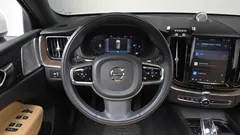 2022 Volvo XC60 B5 Inscription — фото 13