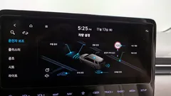 2023 Hyundai Staria 4WD Lounge 9-Seater — фото 15