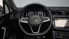 2022 Volkswagen Tiguan 2.0 TSI Prestige — фото 13