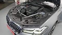 2023 BMW 5-Series 520i M Sport — фото 6