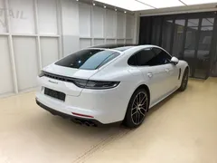 2022 Porsche Panamera 2.9 AWD Platinum Edition — фото 2