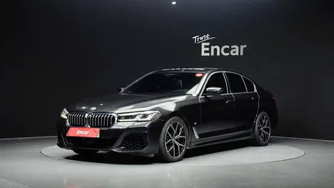 2022 BMW 5-Series 530i M Sport Package