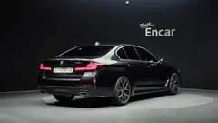 2022 BMW 5-Series 530i M Sport Package — фото 2