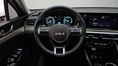 2023 Kia K5 Signature — фото 13