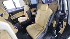 2023 Kia Carnival Diesel 9-Seater Prestige — фото 16