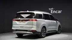 2023 Kia Carnival Diesel 7-Seater Signature — фото 2