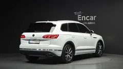 2022 Volkswagen Touareg 3.0 TDI Prestige, белый — фото 2
