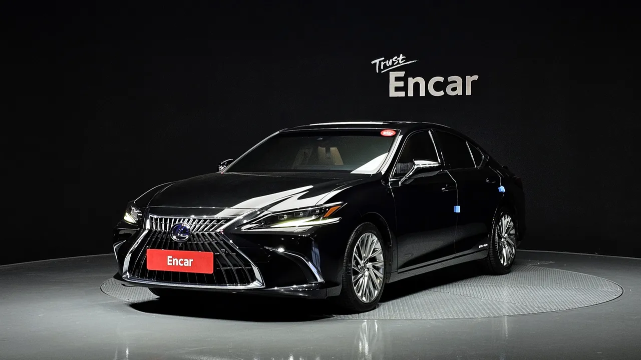 2022 Lexus ES Executive