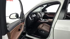 2023 BMW X5 xDrive 30d xLine, белый — фото 11