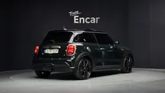 2023 Mini Cooper 3Door Resolute Edition — фото 2