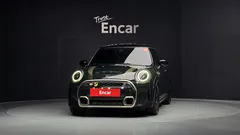 2023 Mini Cooper 3Door Resolute Edition — фото 3
