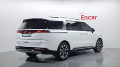2023 Kia Carnival Diesel 7-Seater Outdoor — фото 2