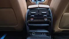 2022 BMW 5-Series 520i M Sport, белый — фото 19