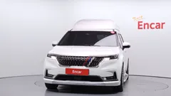 2023 Kia Carnival Diesel 9-Seater Hi-Limousine — фото 3