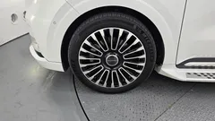 2023 Kia Carnival Diesel 9-Seater Hi-Limousine — фото 5