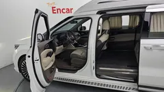 2023 Kia Carnival Diesel 9-Seater Hi-Limousine — фото 10