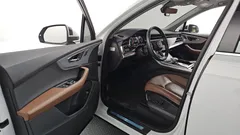2021 Audi Q7 45 TDI Quattro, белый — фото 10