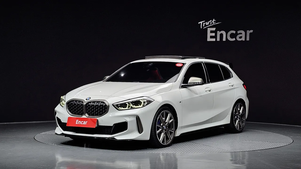 2022 BMW 1-Series M135i xDrive