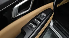 2023 Kia Carnival Diesel 9-Seater Prestige — фото 17