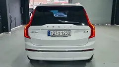 2023 Volvo XC90 B6 Ultimate Bright — фото 4