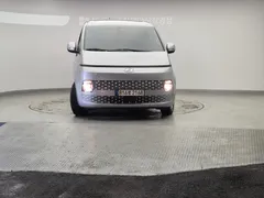 2023 Hyundai Staria Cargo 3-Seater — фото 2