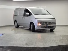 2023 Hyundai Staria Cargo 3-Seater — фото 3