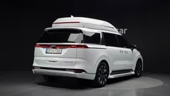 2023 Kia Carnival Gasoline 9-Seater Hi-Limousine — фото 2