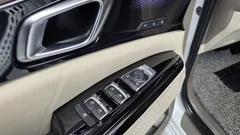 2023 Kia Carnival Gasoline 9-Seater Hi-Limousine — фото 12