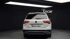 2023 Volkswagen Tiguan 2.0 TSI Prestige, белый — фото 4