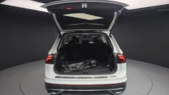 2023 Volkswagen Tiguan 2.0 TSI Prestige, белый — фото 20