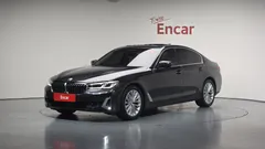 2023 BMW 5-Series 520i Luxury — фото 1