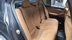 2023 BMW 5-Series 520i Luxury — фото 12