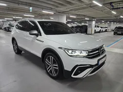 2022 Volkswagen Tiguan 2.0 TSI Prestige, белый — фото 1