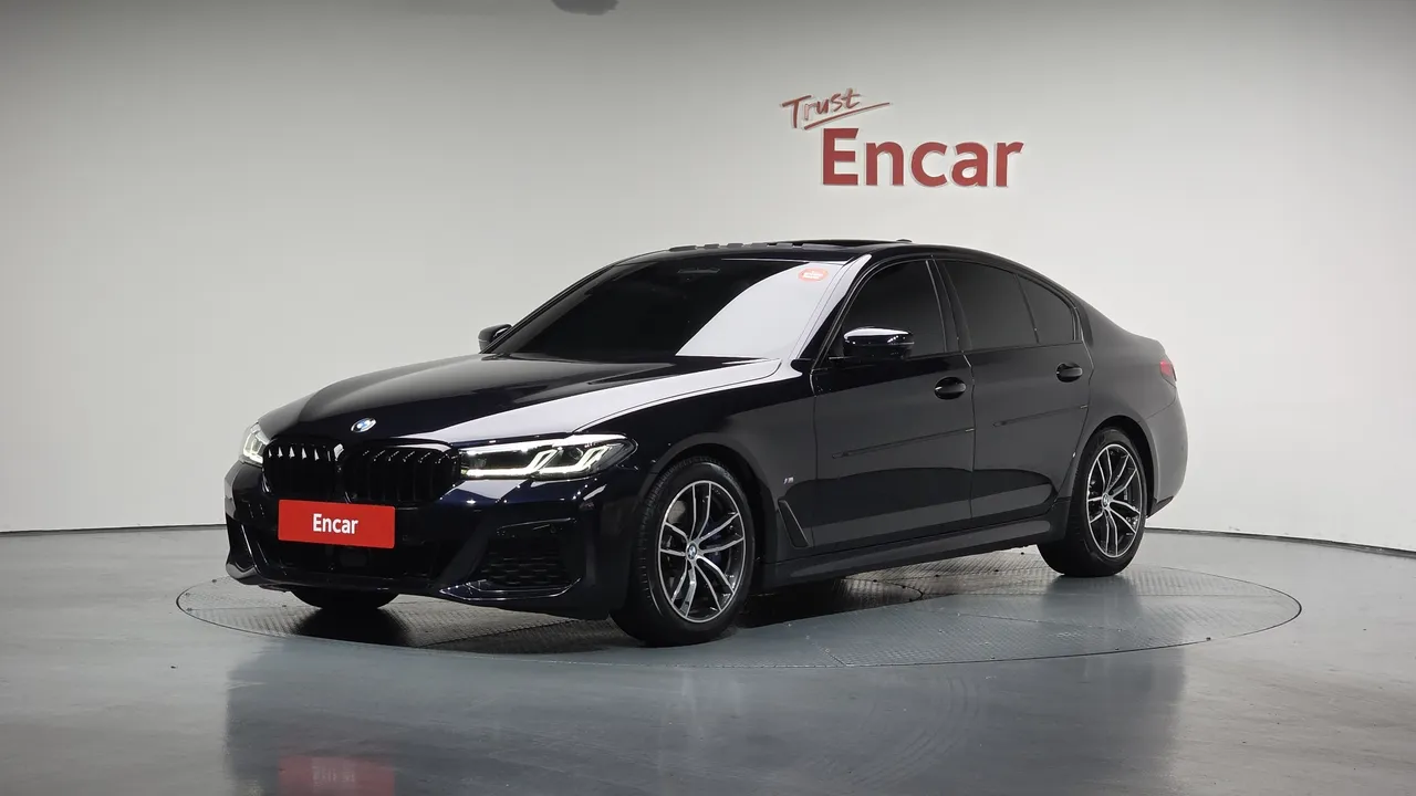 2023 BMW 5-Series 520i M Sport