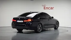 2023 BMW 5-Series 520i M Sport — фото 2