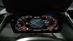 2022 BMW 1-Series M135i xDrive — фото 8