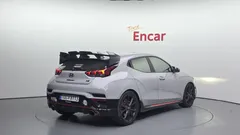 2021 Hyundai Veloster 2.0 N, серо-серебристый — фото 2