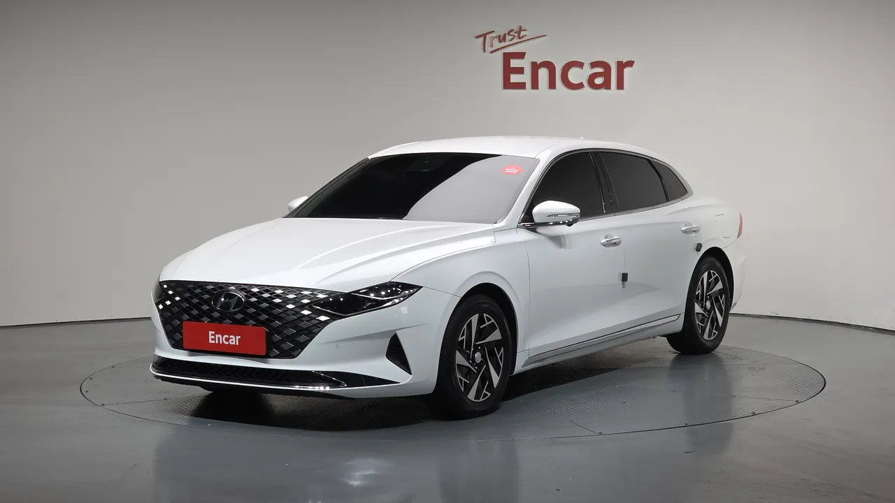 2022 Hyundai Grandeur Le Blanc