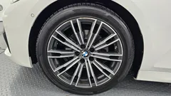 2022 BMW 3-Series 320i M Sport — фото 5